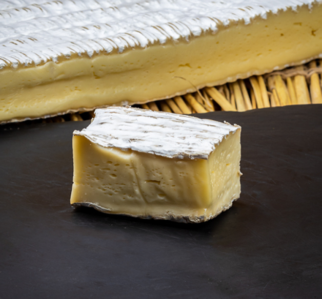 BRIE DE MEAUX SOFT COW CHEESE